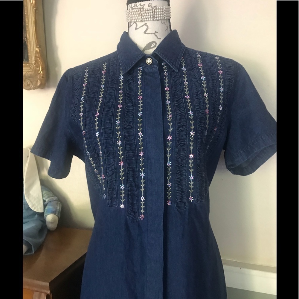Jane Ashley Denim Ruffle Front Collard Dress PL - Picture 2 of 7